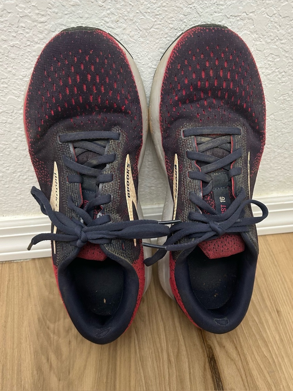 Brooks Women's Ghost 16 running shoes in the Peacoat/Raspberry/Apricot colorway